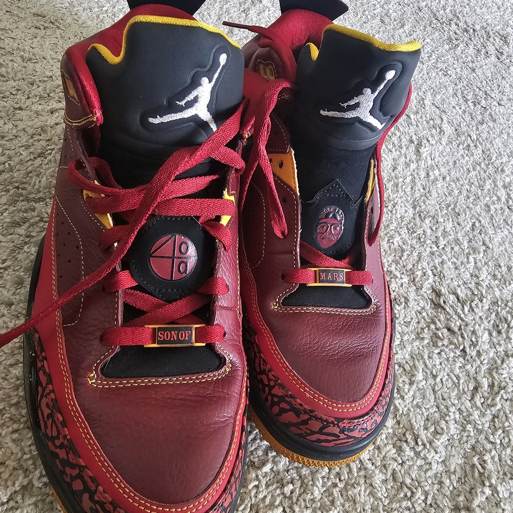 Size 11 - Rare 🔥 Air Jordan Spizike Son of Mars Low Hawks Red Black